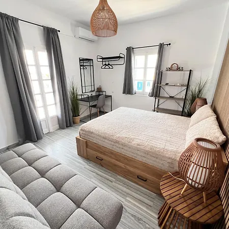 Aeolian Blu 2 Parikia (Paros)