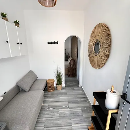 Aeolian Blu 2 Apartment *