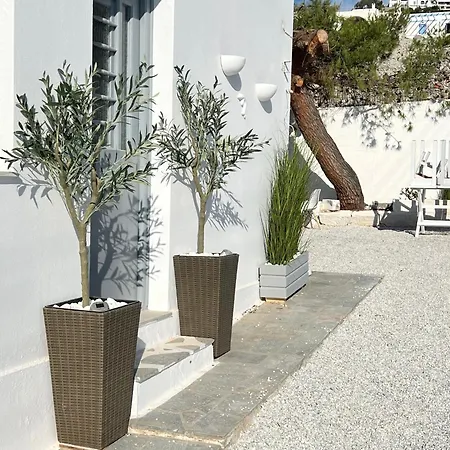 Aeolian Blu 2 * Parikia (Paros)